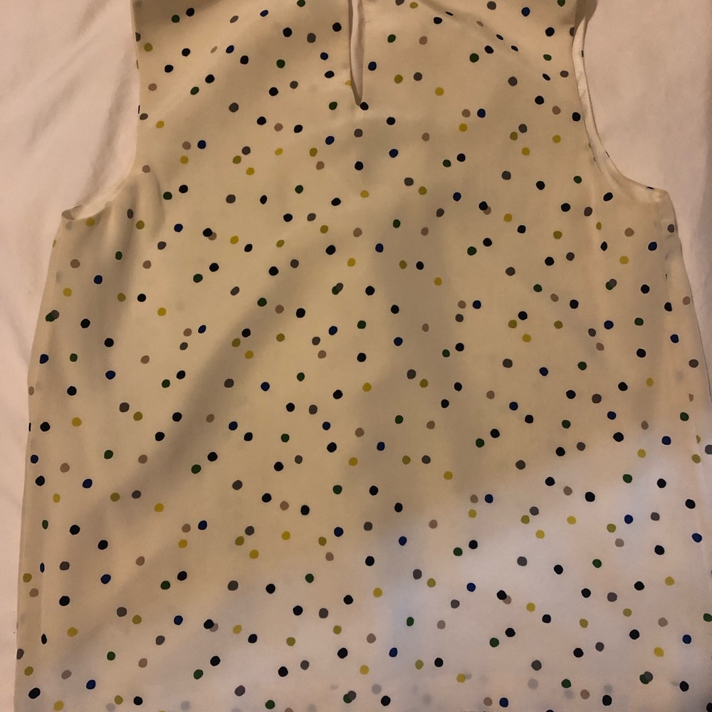 Sleeveless blouse